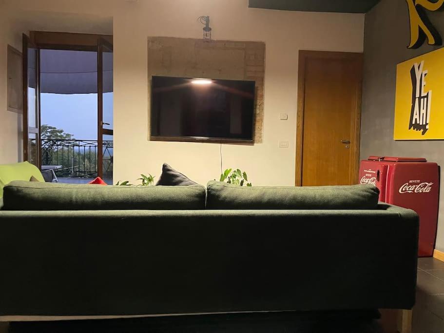 Kamyhouse Una Tranquilla Struttura Nel Verde Villa Napoli Ngoại thất bức ảnh